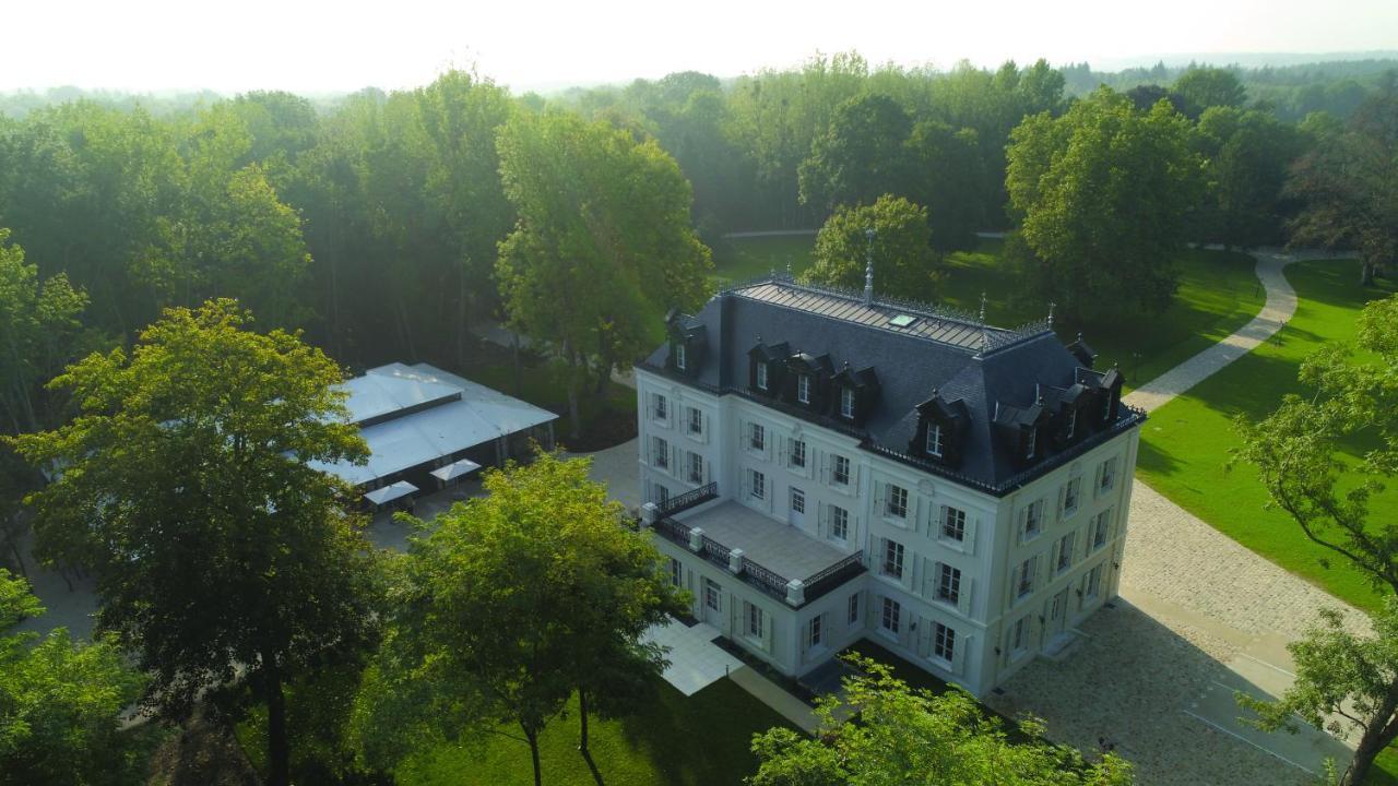 Отель Chateau Des Hauts De Provins Champcenest Экстерьер фото