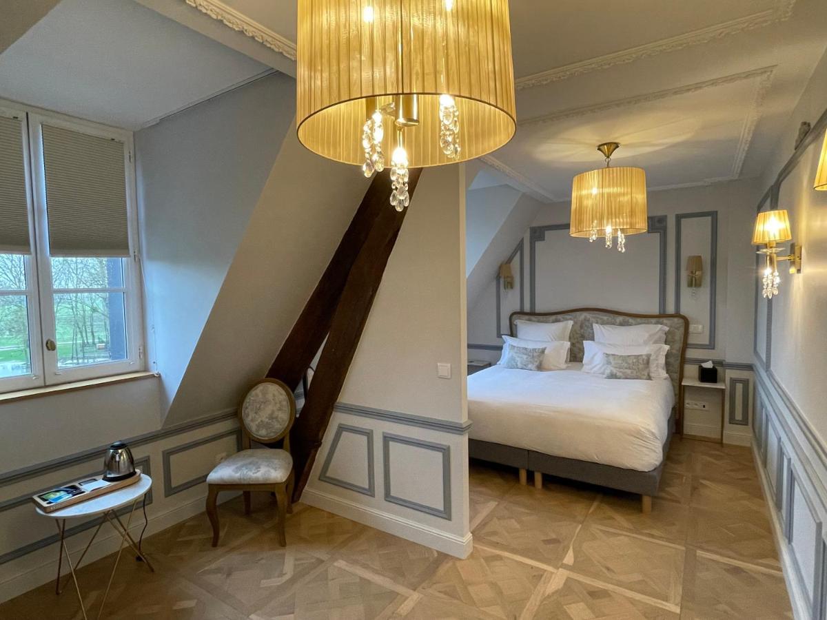 Отель Chateau Des Hauts De Provins Champcenest Экстерьер фото