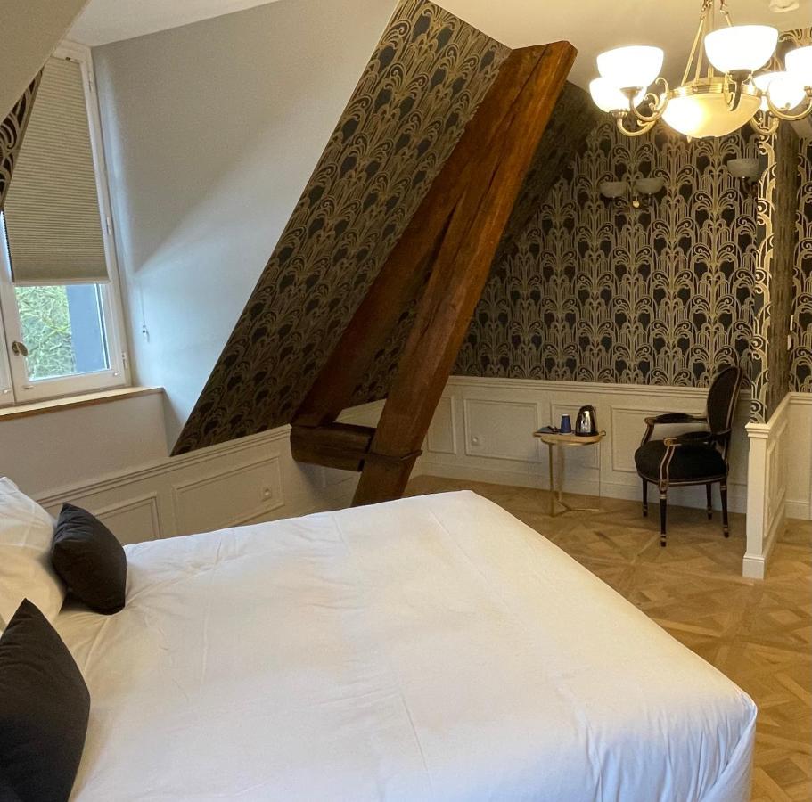 Отель Chateau Des Hauts De Provins Champcenest Экстерьер фото
