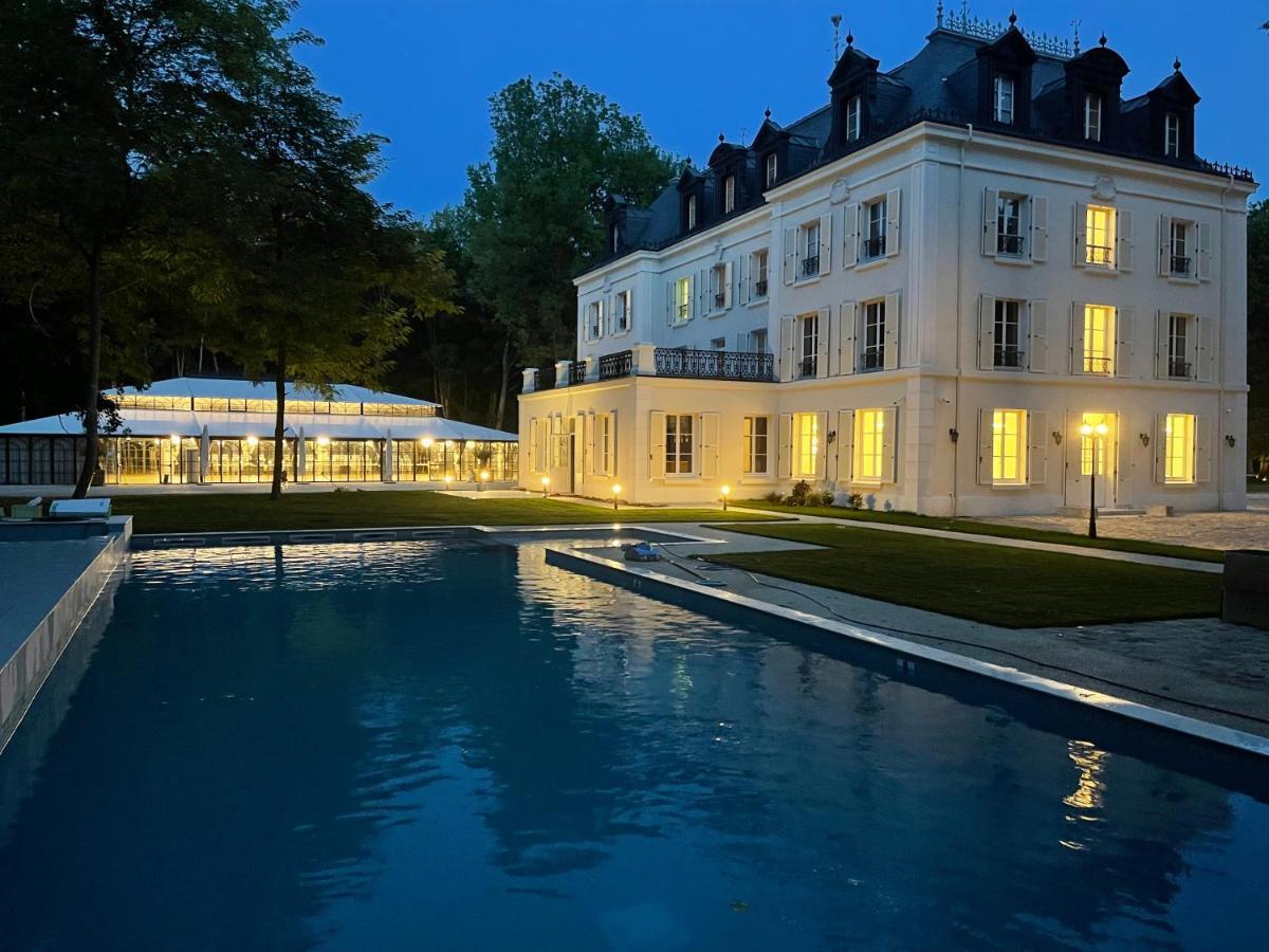 Отель Chateau Des Hauts De Provins Champcenest Экстерьер фото